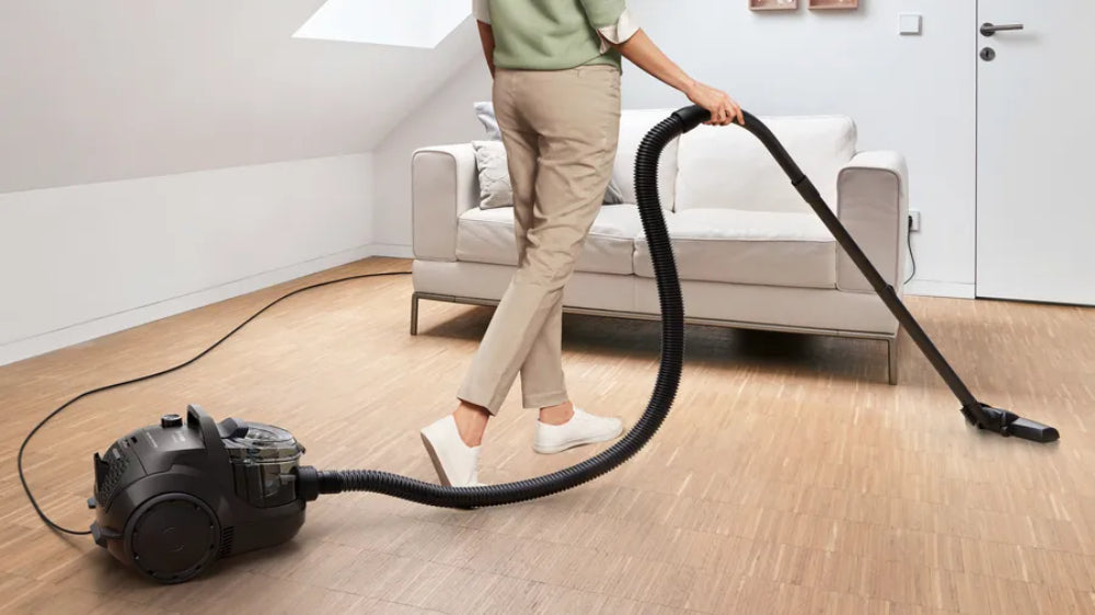 Bagless Vacuum Cleaner Bosch Series 4 – Compact Design, Double Filtration System