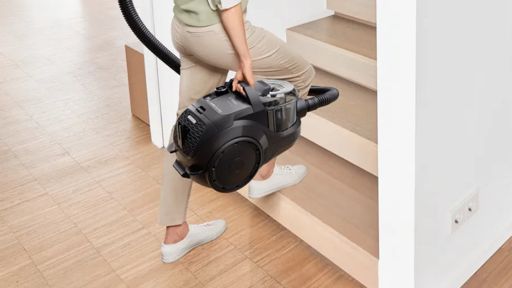 Bagless Vacuum Cleaner Bosch Series 4 – Compact Design, Double Filtration System